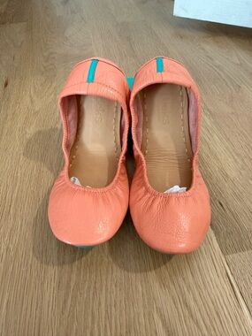 Tieks Peach Poppy Flats